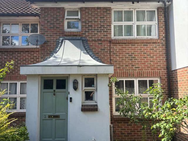 Cottage for sale in Greater London