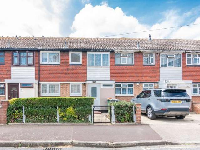 Cottage for sale in Upton Park, Greater London