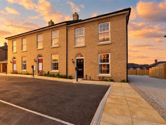 Cottage for sale in Pineham, Dover