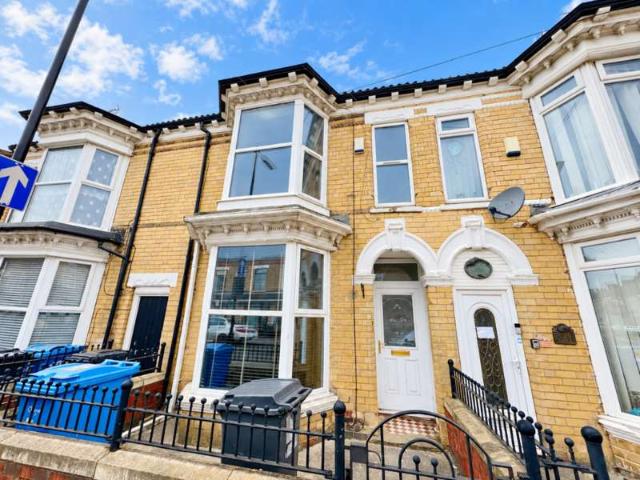 Cottage for sale in Gipsyville, Hull