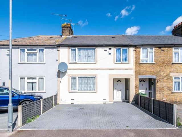 Cottage for sale in Swanscombe and Greenhithe, Monks Orchard