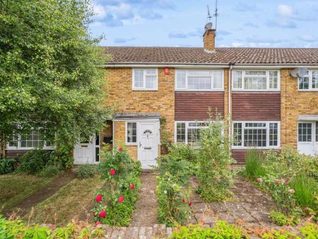 Terraced House for sale in Farnham Common, Farnham Royal