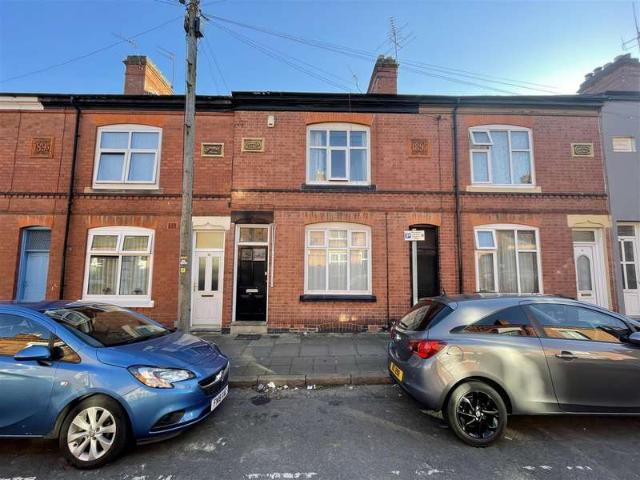 Cottage for sale in Highfields, Old Wharf