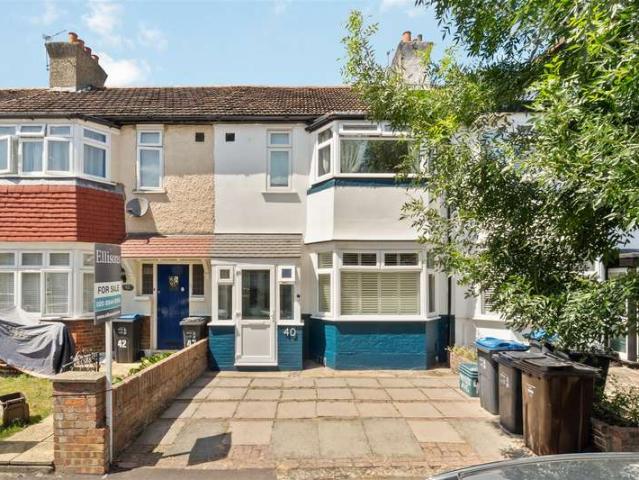 Terraced House for sale in Motspur Park, West Barnes