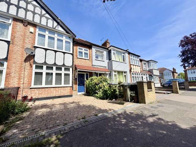 Cottage for sale in Highams Park, Greater London