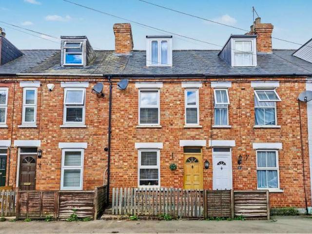 Cottage for sale in Woodford cum Membris, Northamptonshire
