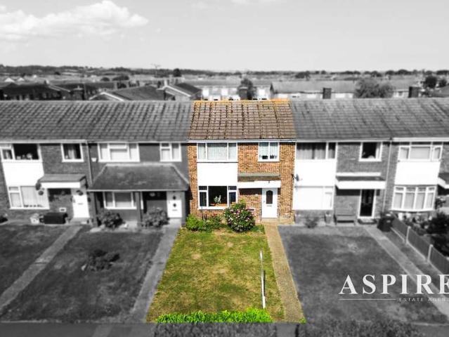 Cottage for sale in Winter Gardens, Essex