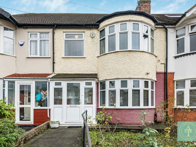 Cottage for sale in East Barnet, Greater London
