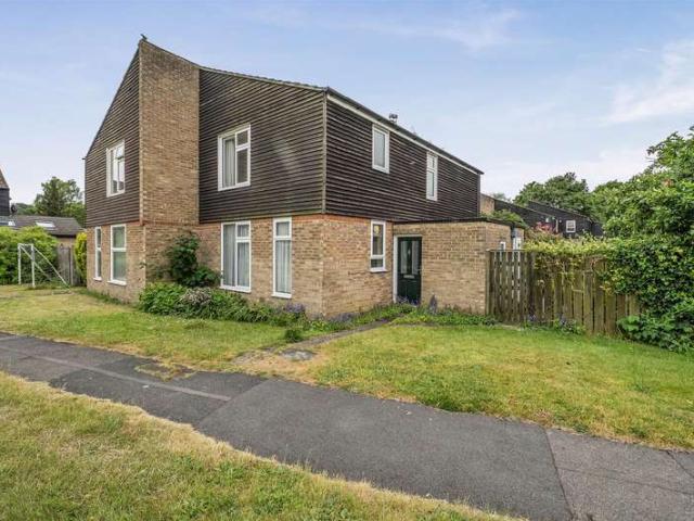 Cottage for sale in Easthampstead, Bracknell