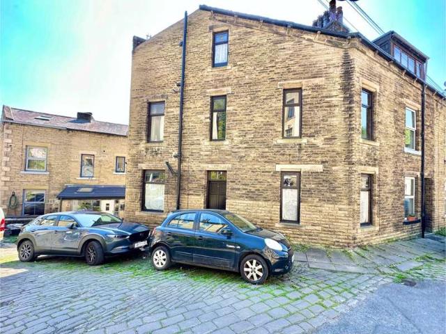 Terraced House for sale in Hebden Bridge, Birchcliffe