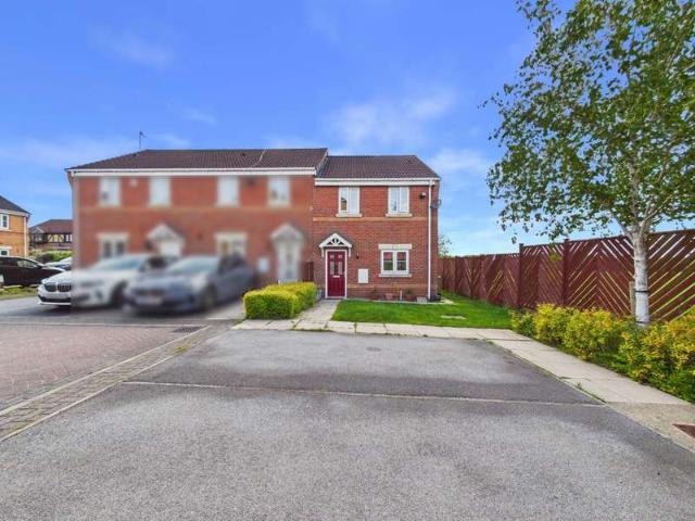 Cottage for sale in Featherstone, North Featherstone