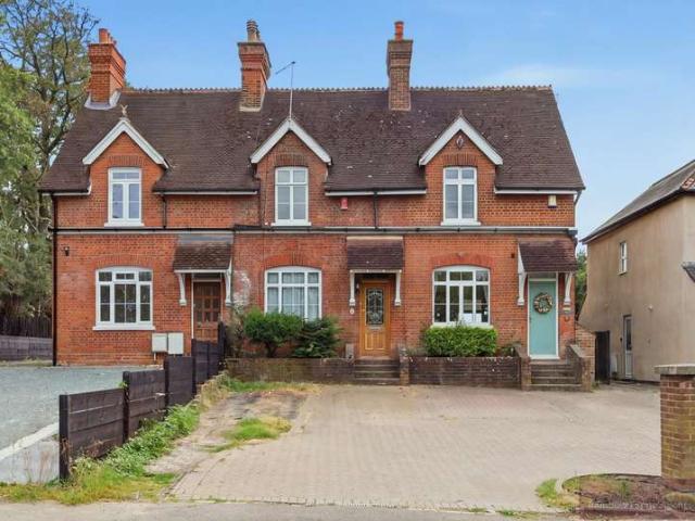 Cottage for sale in Epping, Essex
