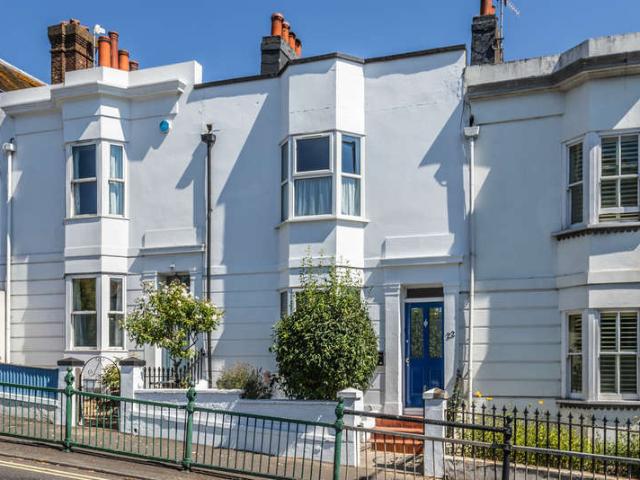 Cottage for sale in Round Hill, Brighton & Hove