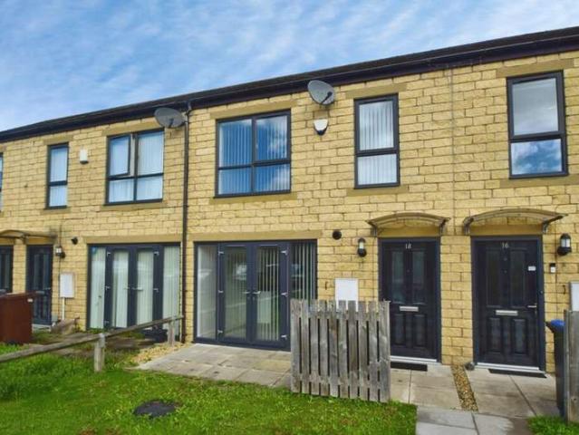Cottage for sale in Hainworth, Bradford