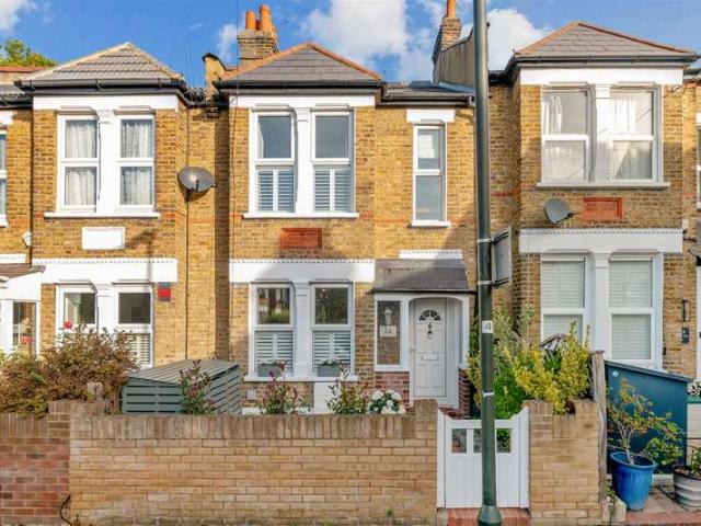 Cottage for sale in South Wimbledon, Greater London