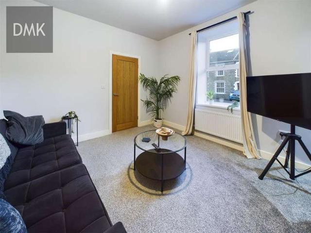 Cottage for rent in Treherbert