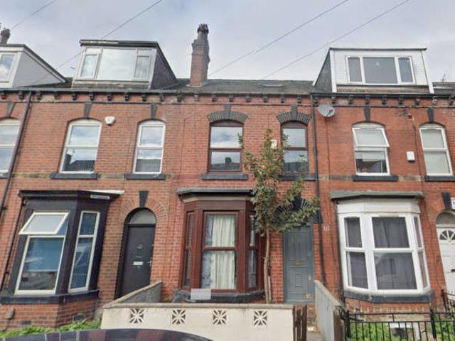 Cottage for sale in Burley, West Yorkshire