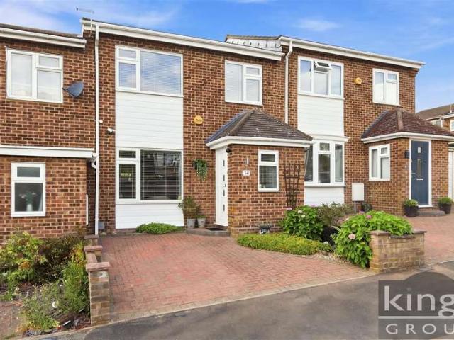 Cottage for sale in Cheshunt, Broxbourne