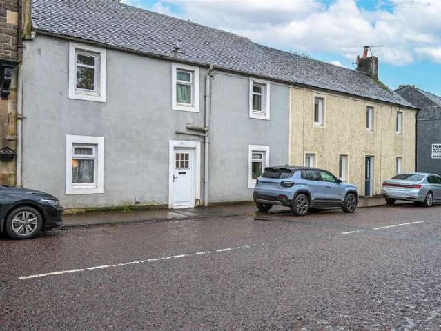 Cottage for sale in Kirkfieldbank, Scotland