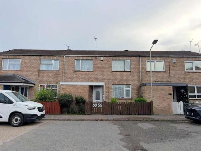 Cottage for sale in Northfields, Leicester