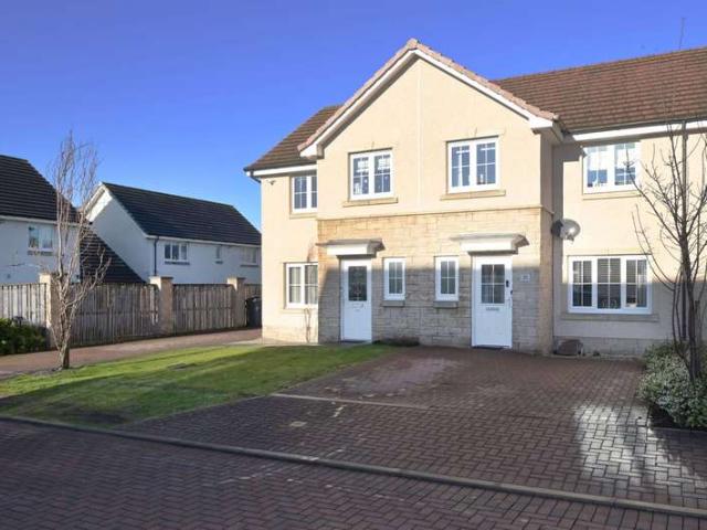 Cottage for sale in Broxburn, Scotland