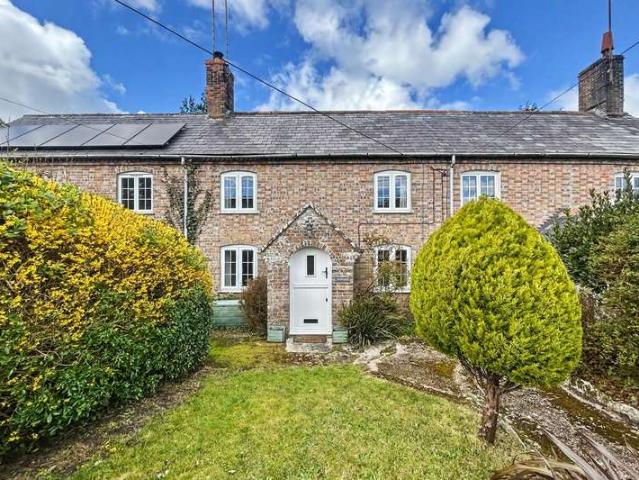 Cottage for sale in Church Knowle, Arne
