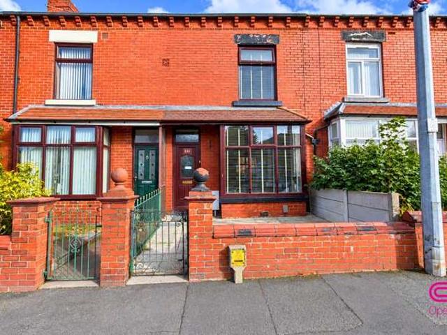 Cottage for sale in Middle Hulton, Bolton