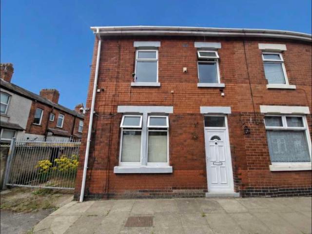 Cottage for rent in Great Marton, Blackpool