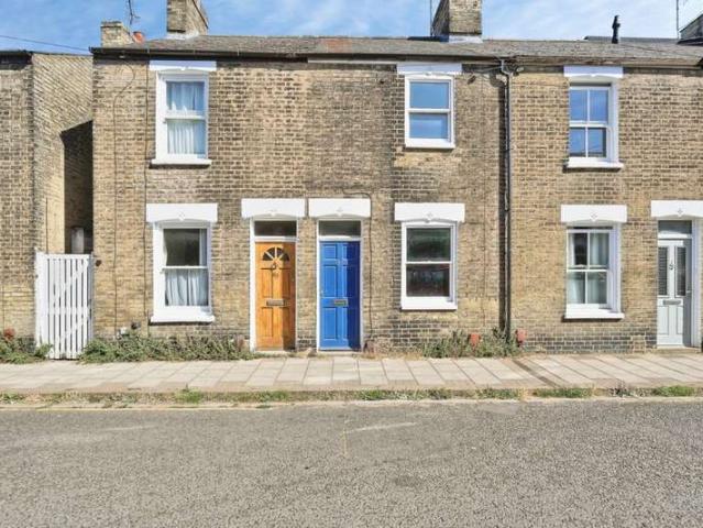 Cottage for sale in Arbury, Cambridgeshire