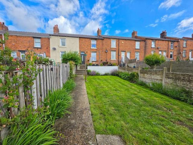 Cottage for sale in Staincross, South Yorkshire
