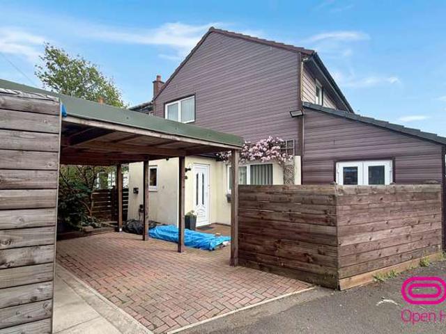 Cottage for sale in Lee Bank, Greater Manchester