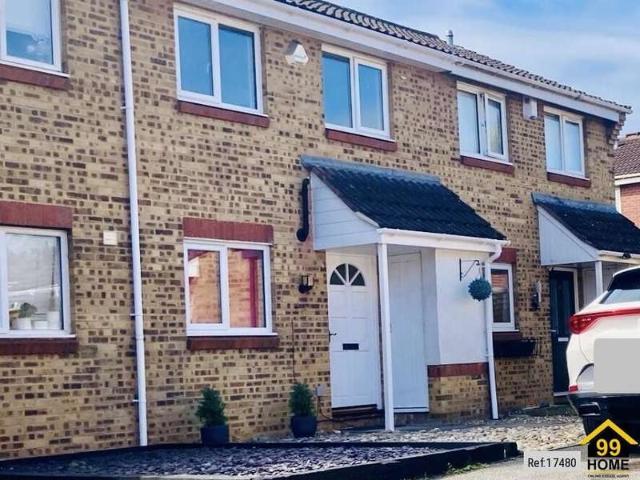 Cottage for sale in Longwell Green, Cadbury Heath