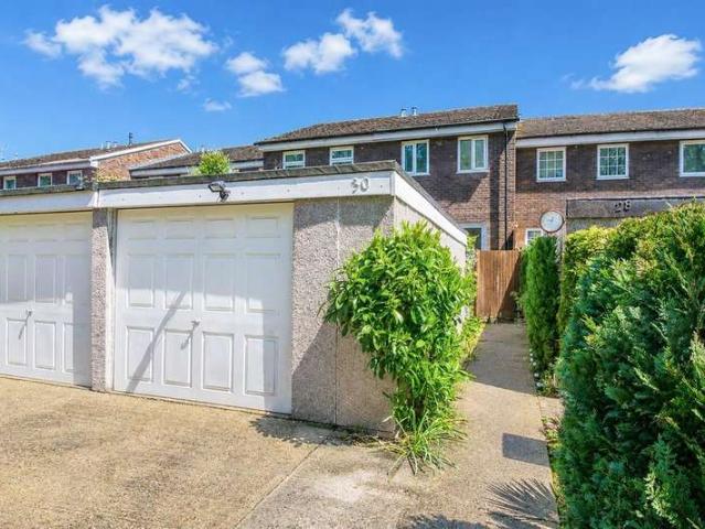 Cottage for rent in Bedford