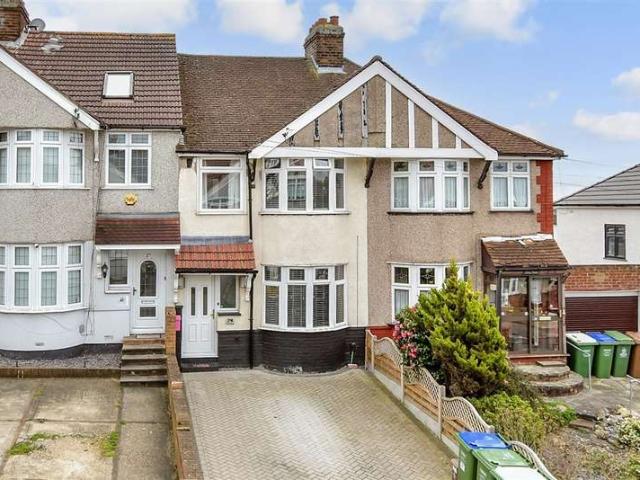 Cottage for sale in Blackfen, Greater London