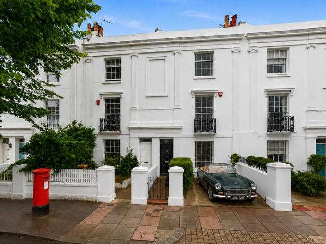 Cottage for sale in Brunswick, Brighton & Hove