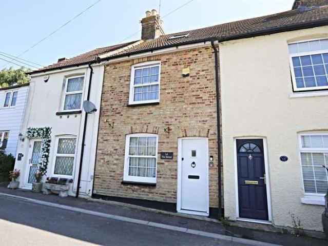 Cottage for sale in Oad Street, Kent