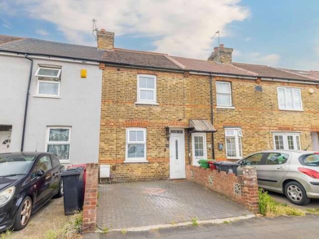 Cottage for sale in Slough