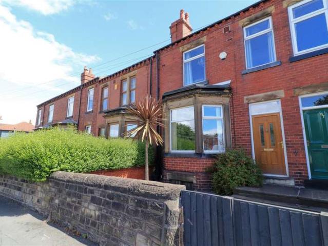 Cottage for sale in Belle Isle, West Yorkshire
