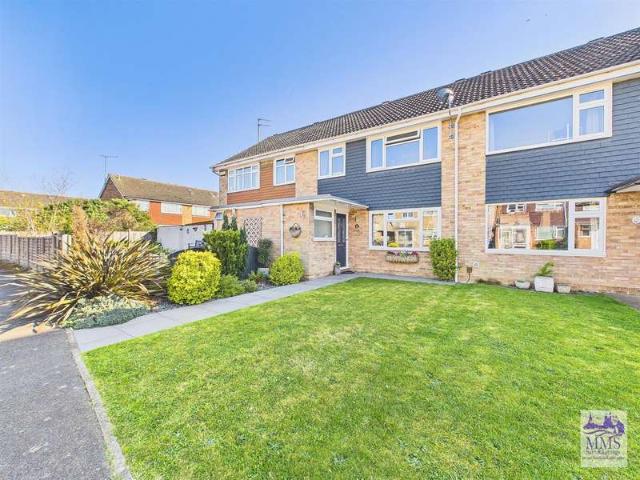 Cottage for sale in Gillingham