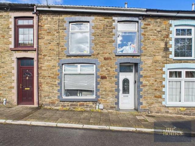 Cottage for sale in Penygraig, Wales