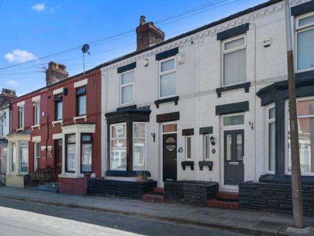 Cottage for sale in Calderstones