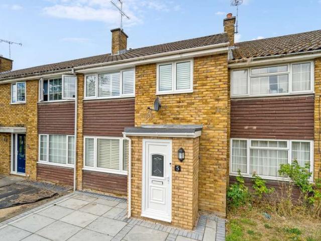 Cottage for sale in Farnham Common, Buckinghamshire