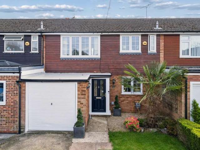Cottage for sale in Chalfont St. Peter, Denham