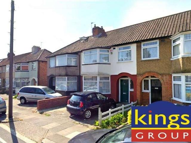 Cottage for sale in Ponders End, Greater London