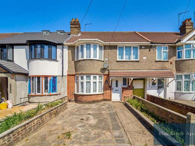 Cottage for sale in London Borough of Hounslow, Greater London