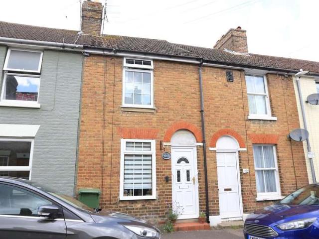 Cottage for sale in Preston, Oad Street