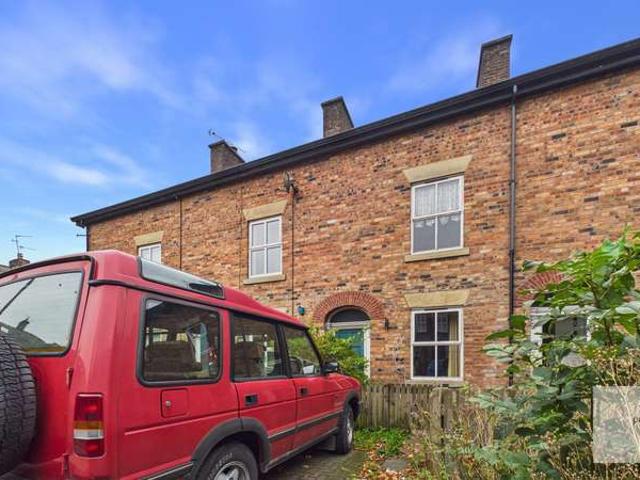 Cottage for sale in Summerseat, Bury
