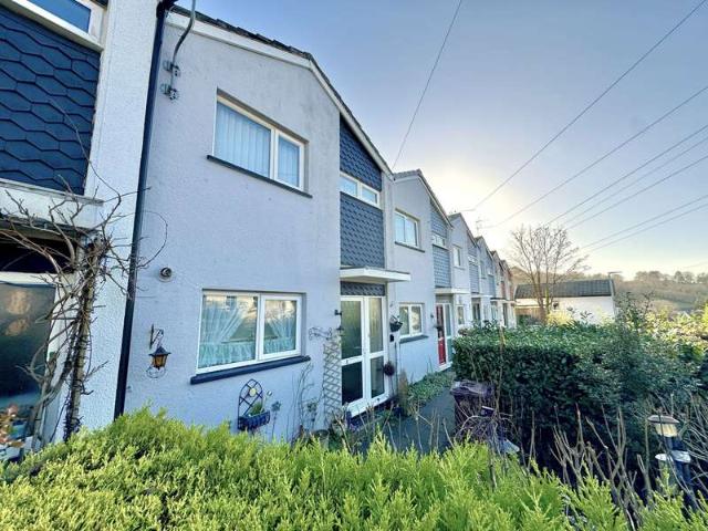 Cottage for sale in Mount Wise