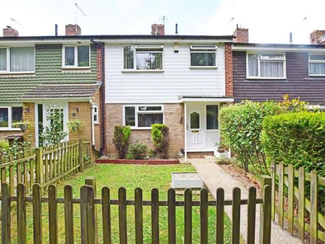 Cottage for sale in Farthing Corner, Gillingham