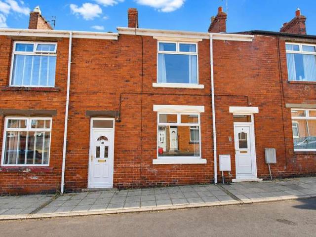 Cottage for sale in Willington